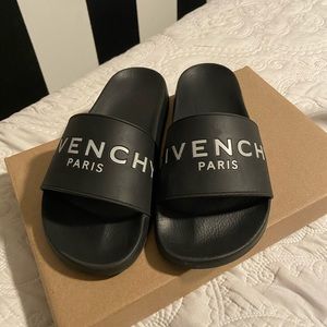 Givenchy slides SOLD ❌❌❌❌